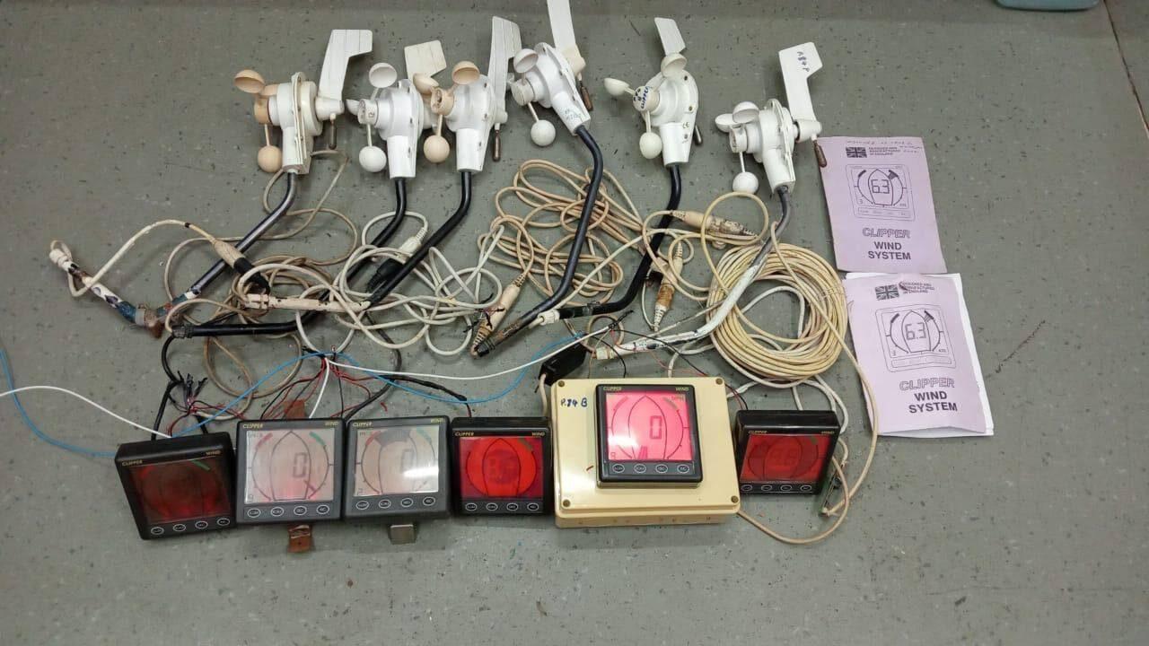 Clipper Clipper Wind Meter 5 Set — refurbished bridge & navigation equipment thumbnail 3