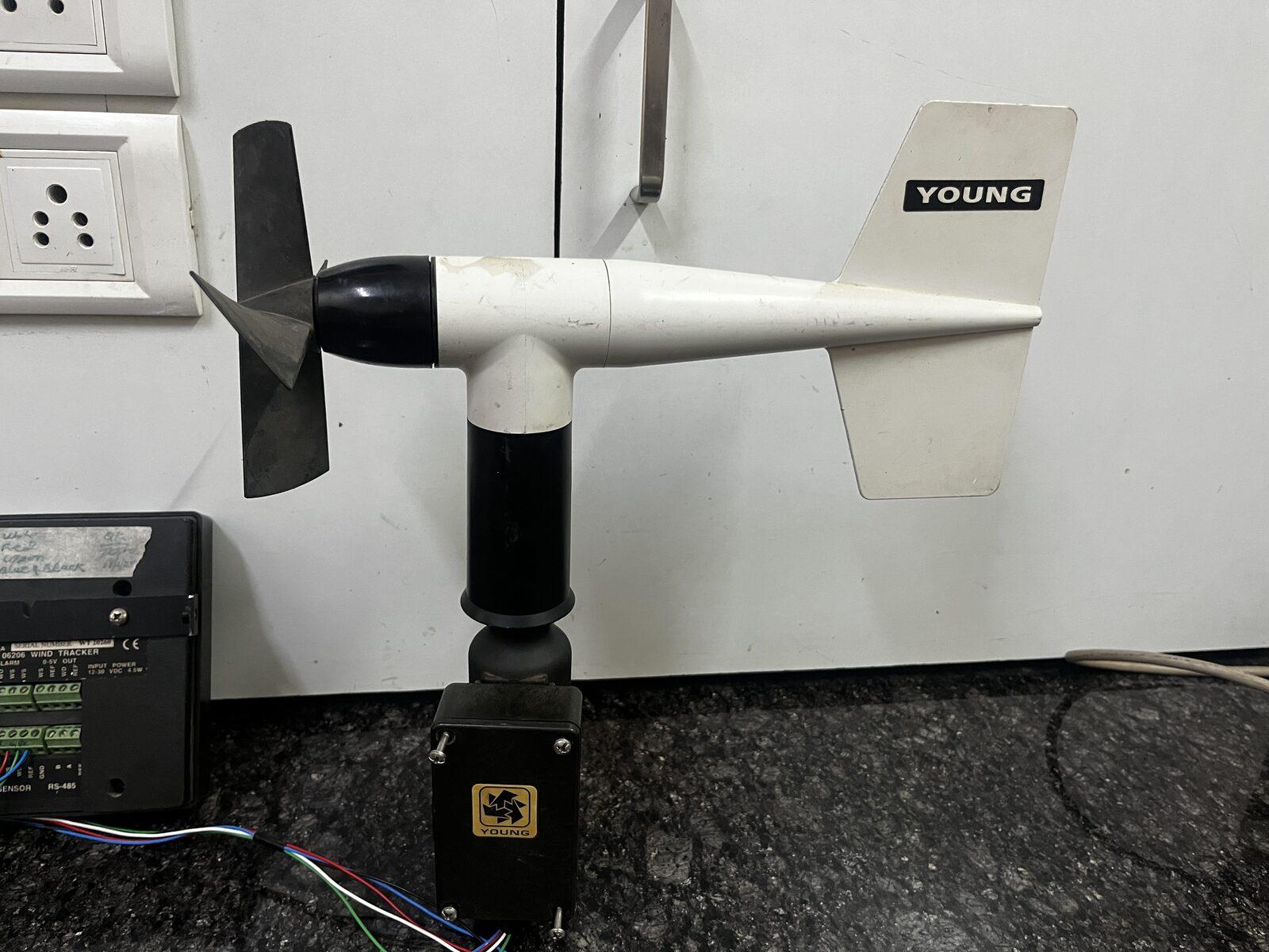 R M Young R M Young 5106 Wind Tracker S-BVN — refurbished bridge & navigation equipment thumbnail 2