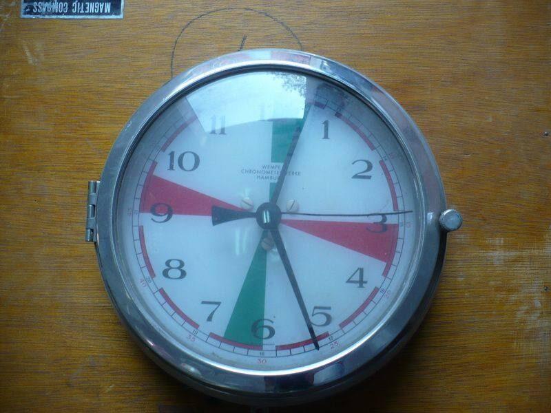 SHIPS CLOCK — refurbished marine antiques thumbnail 2