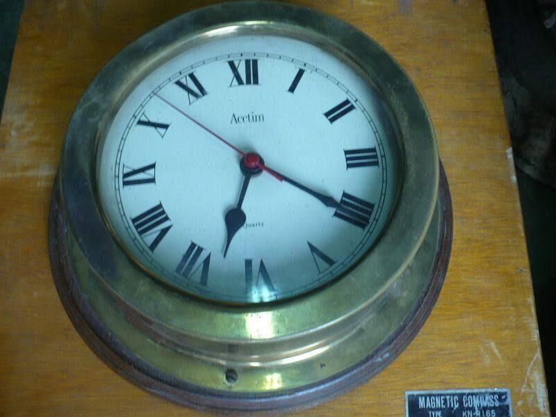 SHIPS CLOCK — refurbished marine antiques thumbnail 3