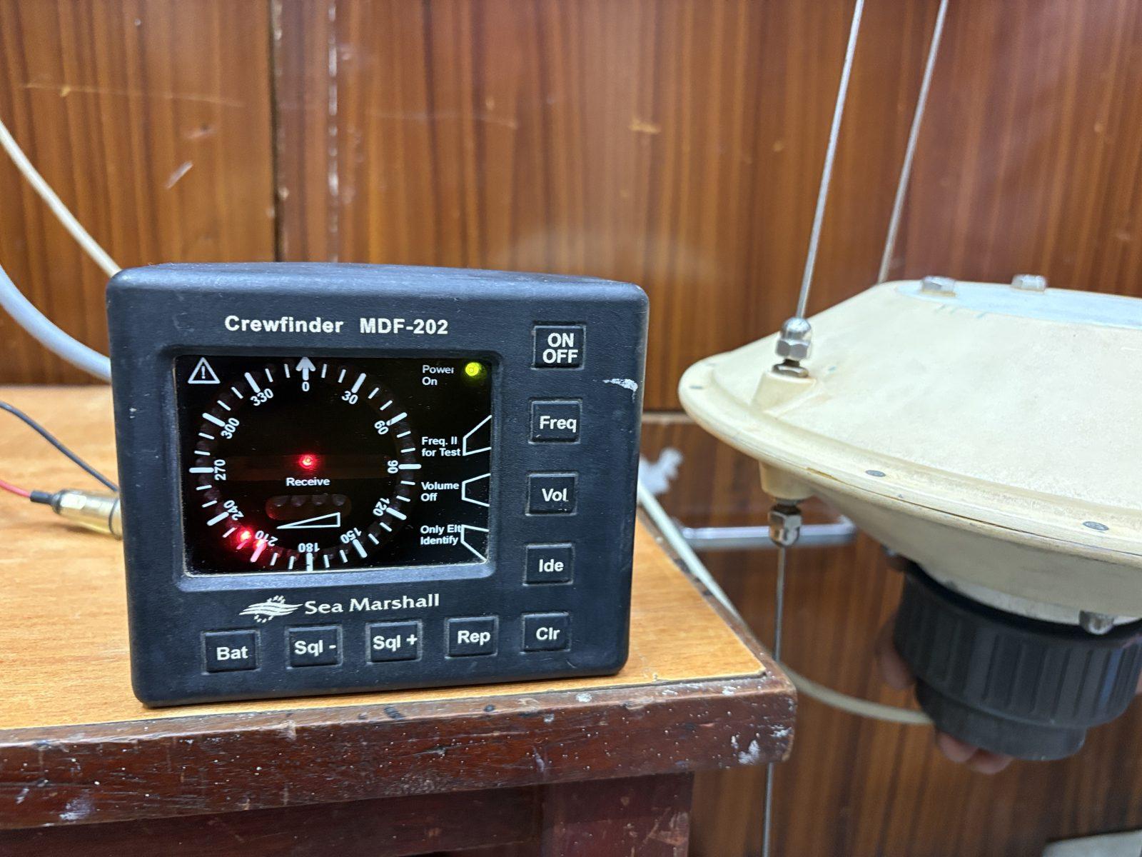 RHOTHETA Elecktronik GmbH Direction Finder MDF-202 — refurbished bridge & navigation equipment thumbnail 2